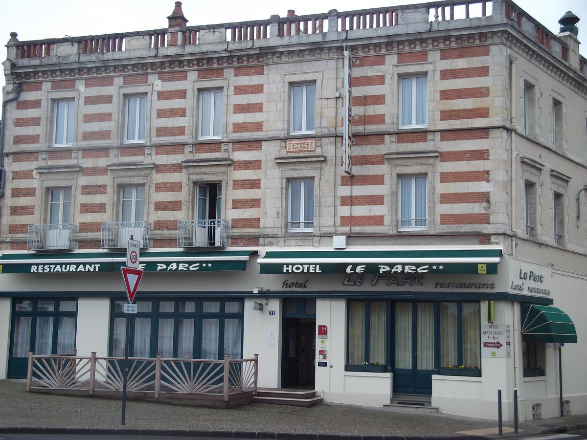 Hotel Restaurant Le Parc Moulins  Exteriér fotografie