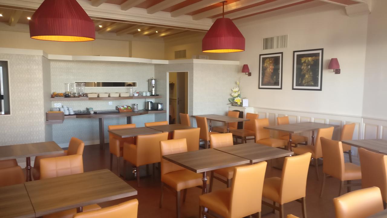 Hotel Restaurant Le Parc Moulins  Exteriér fotografie
